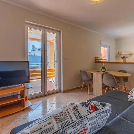 Gorgeous In With Kitchen Liznjan