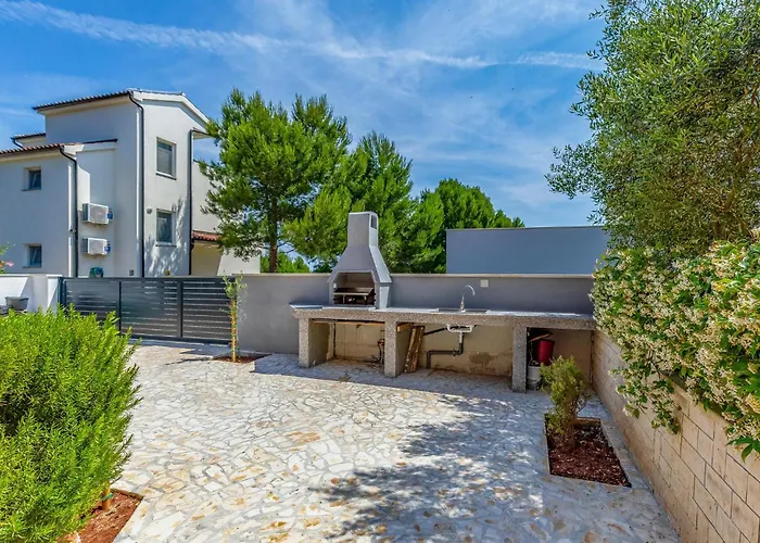 Gorgeous In With Kitchen 펜션