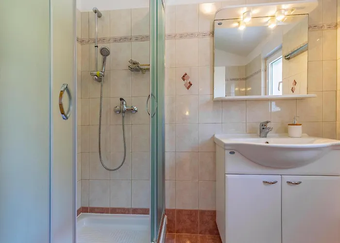 Gorgeous In With Kitchen Ližnjan