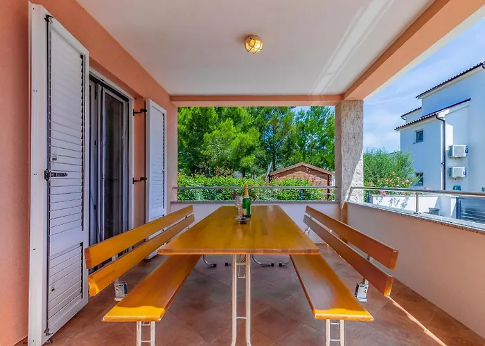 Gorgeous In With Kitchen Vikendica