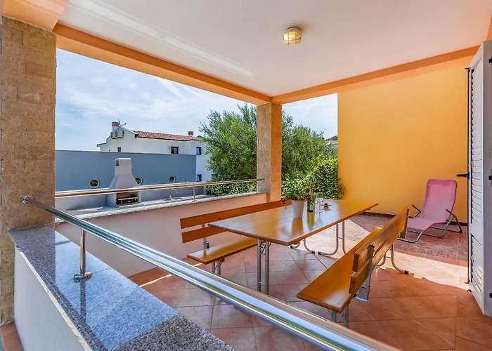 Gorgeous In With Kitchen Ližnjan