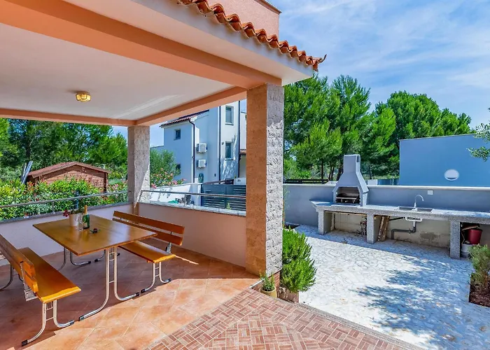 Gorgeous In With Kitchen Hébergement de vacances *